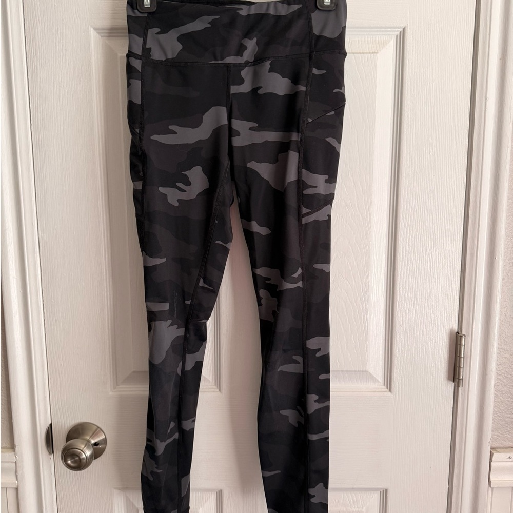 Athleta Black and Gray Camo Leggings